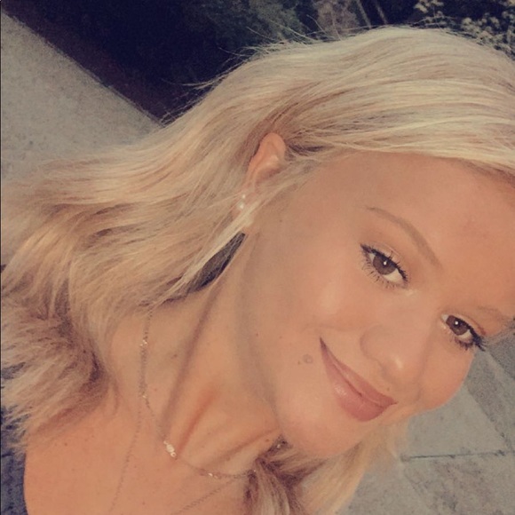 Meet the Posher Other - Meet your Posher, Ashley